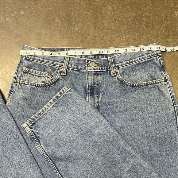 VTG Levis 550 Relaxed Fit Baggy Light Wash Denim Jeans 90s 00s - Picture 5 of 9